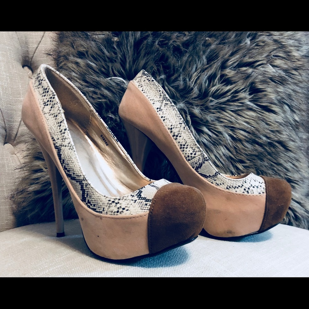 Heels - Picture 2 of 2